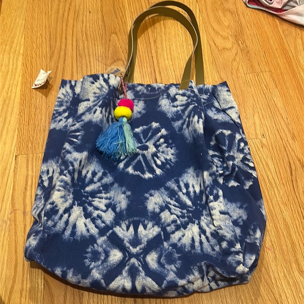 NWT tote bag